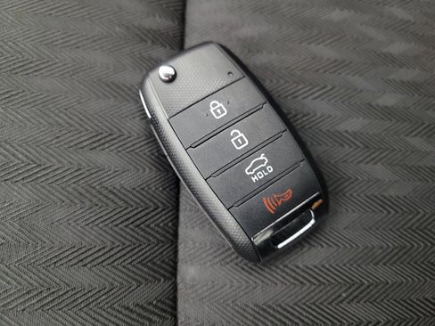 Used 2016 Kia Forte LX FWD image 32