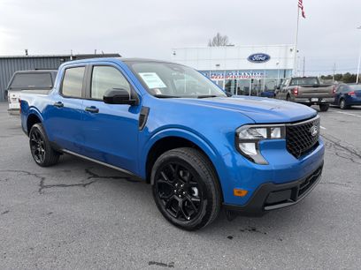 New 2025 Ford Maverick XLT w/ XLT Luxury Package