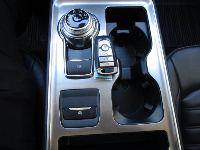 Used 2024 Ford Edge SEL w/ Convenience Package AWD/4WD image 20