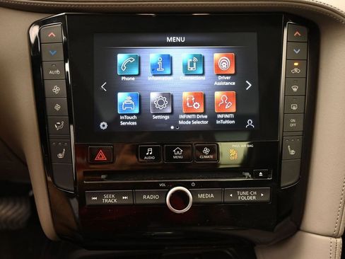 Used 2023 INFINITI QX50 Luxe FWD image 17