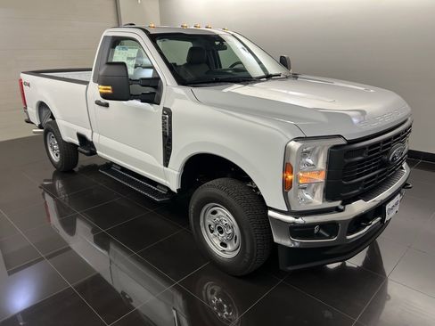 New 2026 Ford F250 XL w/ XL Chrome Package image 1