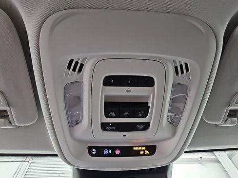 New 2026 Buick Envision Avenir image 23