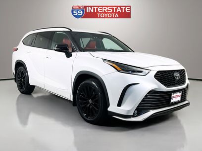 Used 2023 Toyota Highlander XSE