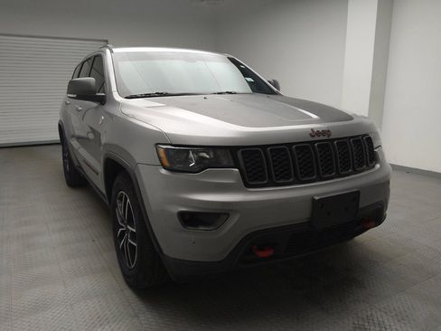 Used 2020 Jeep Grand Cherokee Trailhawk image 14