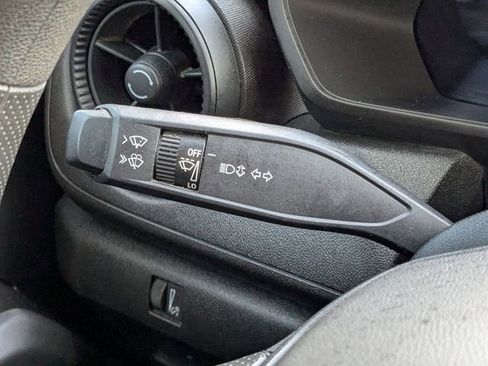 Used 2023 Chevrolet Colorado Trail Boss w/ Technology Package image 25