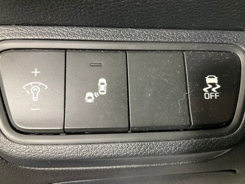 Certified 2024 Kia Forte LXS w/ LXS Technology Package image 26