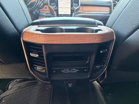 Used 2022 RAM 2500 Limited AWD/4WD image 35