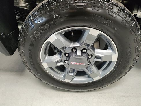 New 2025 GMC Sierra 2500 SLE w/ SLE Convenience Package image 3