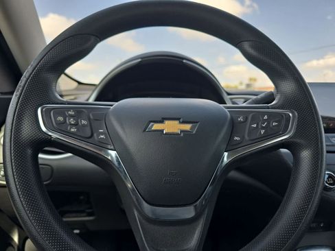 Used 2023 Chevrolet Malibu LT FWD image 27