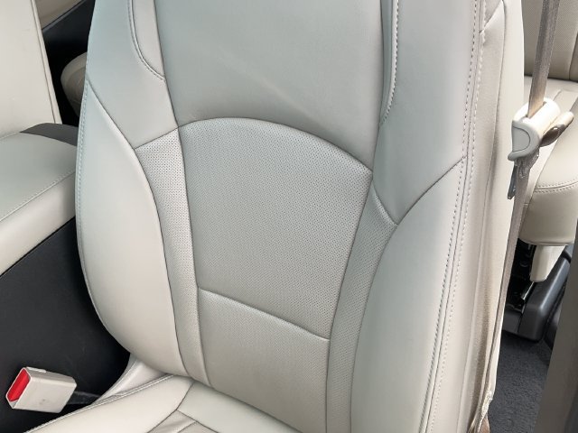 Used 2021 Buick Enclave Essence FWD image 15