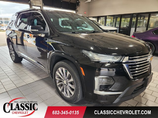 Used 2023 Chevrolet Traverse Premier FWD image 1