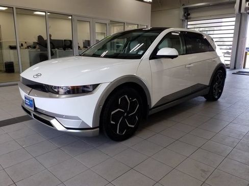 Certified 2024 Hyundai Ioniq 5 Limited RWD image 2