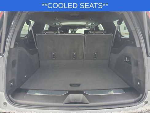 Used 2023 Cadillac Escalade ESV Sport Platinum image 10