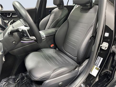 Used 2025 Mercedes-Benz C 300 C 300 image 29