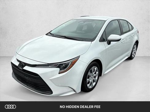 Used 2024 Toyota Corolla LE FWD image 1