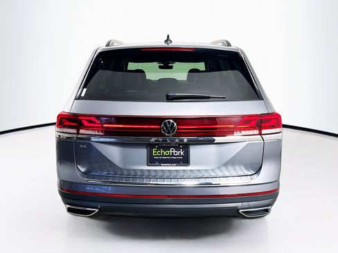 Used 2025 Volkswagen Atlas SE image 7