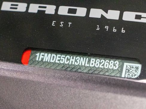 Used 2022 Ford Bronco Outer Banks w/ Sasquatch Package AWD/4WD image 16