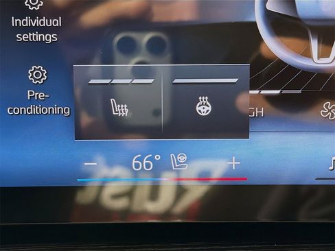 New 2026 BMW X5 xDrive40i w/ M Sport Package image 24