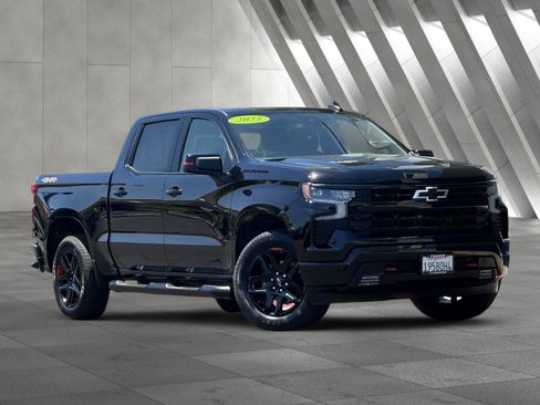 Used 2025 Chevrolet Silverado 1500 RST w/ Redline Edition AWD/4WD image 2