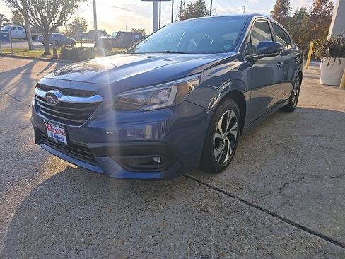 Used 2021 Subaru Legacy Premium image 5