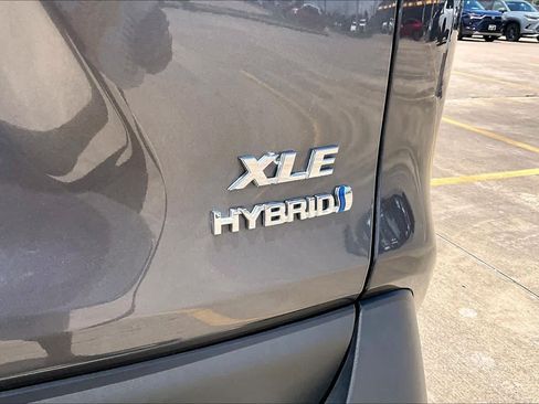 Used 2024 Toyota RAV4 XLE Premium AWD/4WD image 10