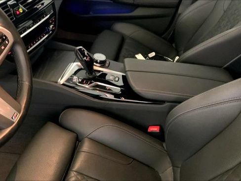 Used 2023 BMW 540i w/ Executive Package RWD image 8