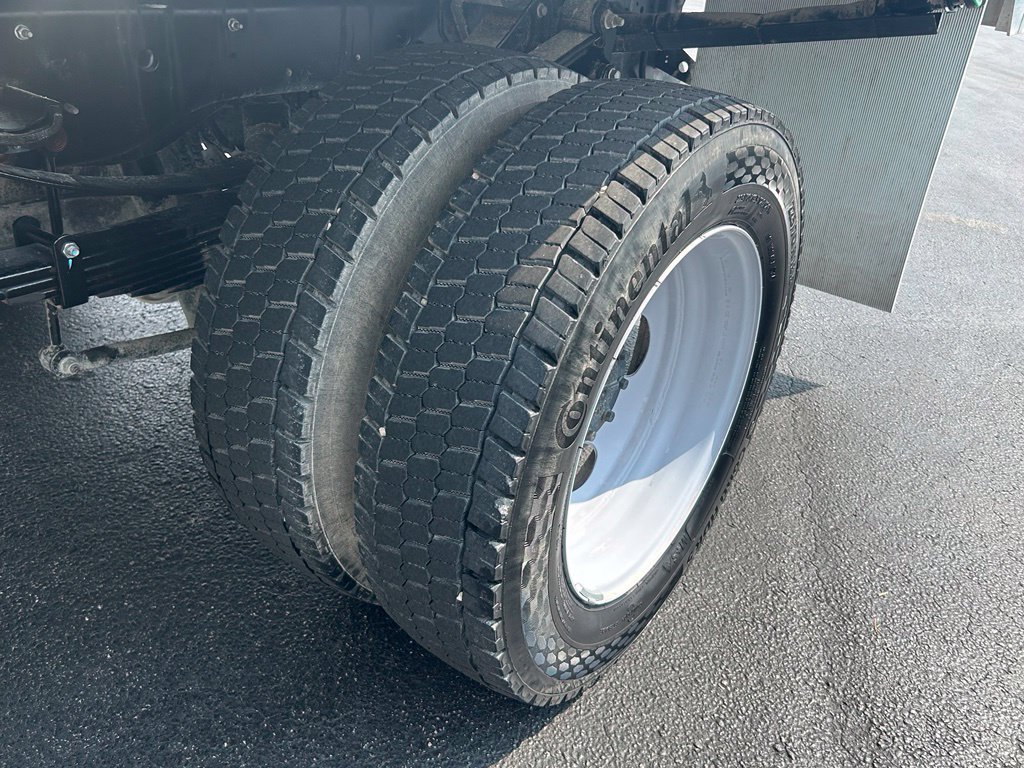 Used 2024 Ford F550 4x4 Regular Cab Super Duty image 46