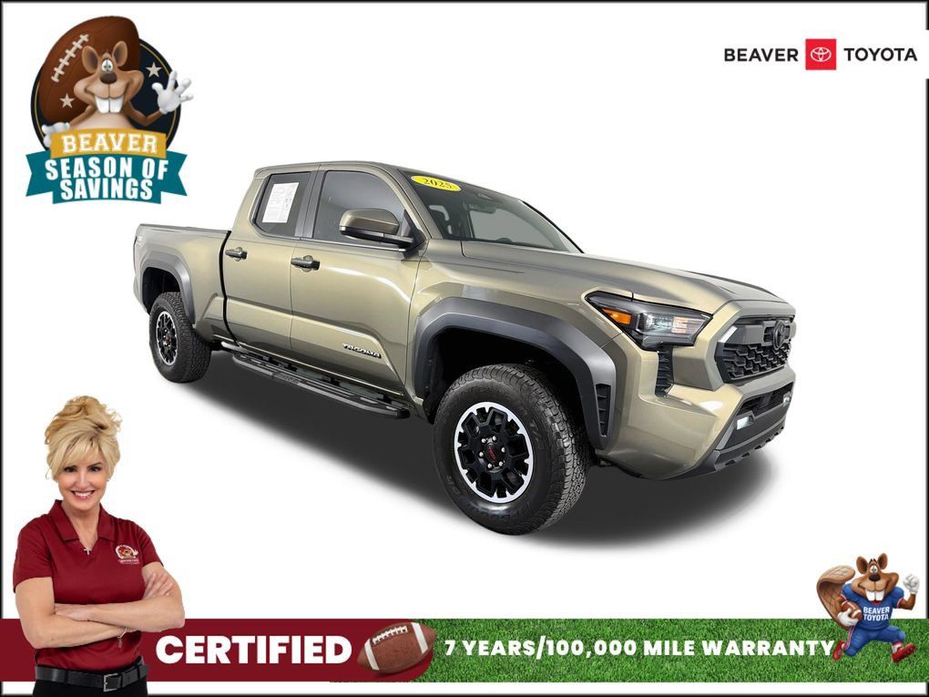 Used 2025 Toyota Tacoma TRD Off-Road AWD/4WD image 1