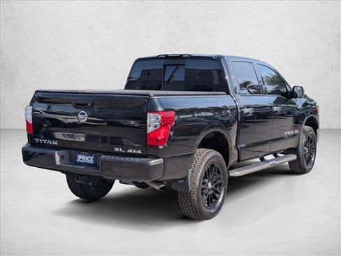 Used 2018 Nissan Titan SL AWD/4WD image 5