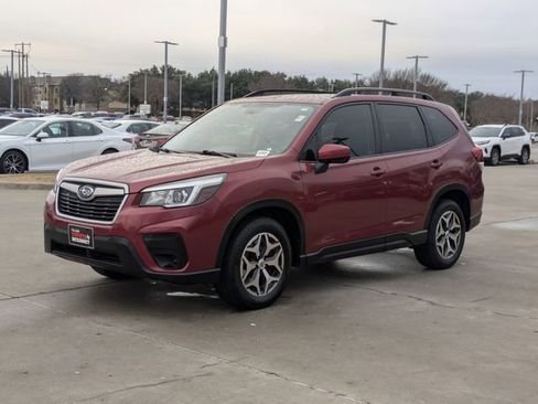 Used 2020 Subaru Forester Premium image 10