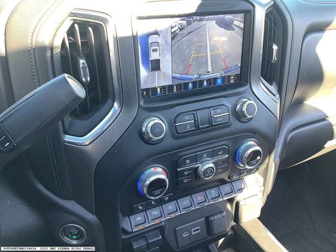 Used 2021 GMC Sierra 1500 Denali w/ Denali Ultimate Package image 9