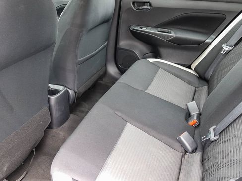 Used 2022 Nissan Versa SV FWD image 21