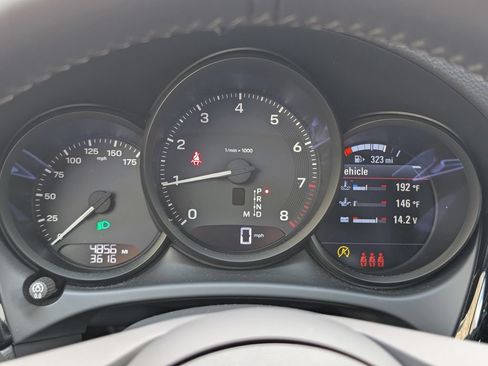 Certified 2026 Porsche Macan AWD/4WD image 12