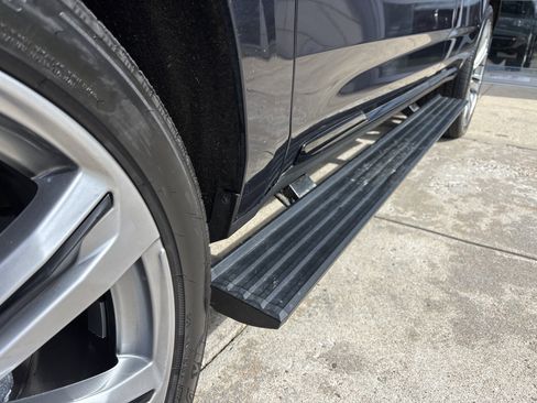 Used 2025 Cadillac Escalade Sport Platinum AWD/4WD image 19