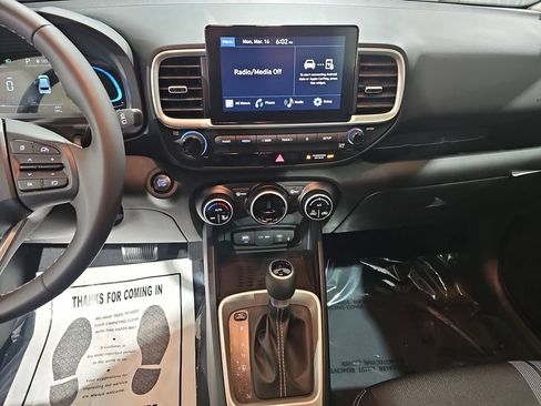 New 2026 Hyundai Venue SEL image 21