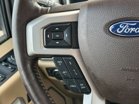 Used 2019 Ford F150 Lariat w/ Equipment Group 502A Luxury image 31