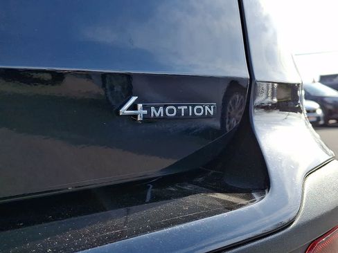 Used 2025 Volkswagen Taos S image 32