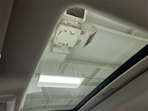 Used 2013 RAM 1500 Sport w/ Sport Premium Group image 19