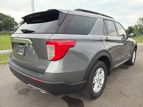 Used 2023 Ford Explorer XLT w/ Equipment Group 202A AWD/4WD image 7