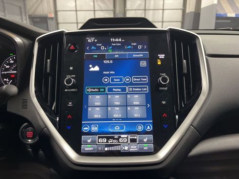 Used 2023 Subaru Ascent Limited w/ Technology Package image 27