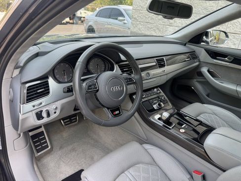 Used 2017 Audi S8 Plus AWD/4WD image 6