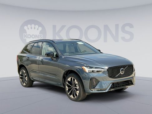 New 2026 Volvo XC60 B5 Plus w/ Protection Package Premier image 10