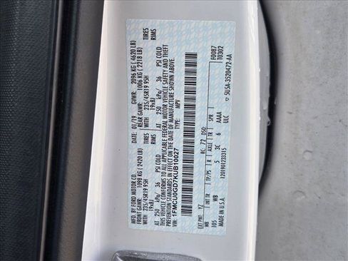 Used 2019 Ford Escape SE FWD image 18