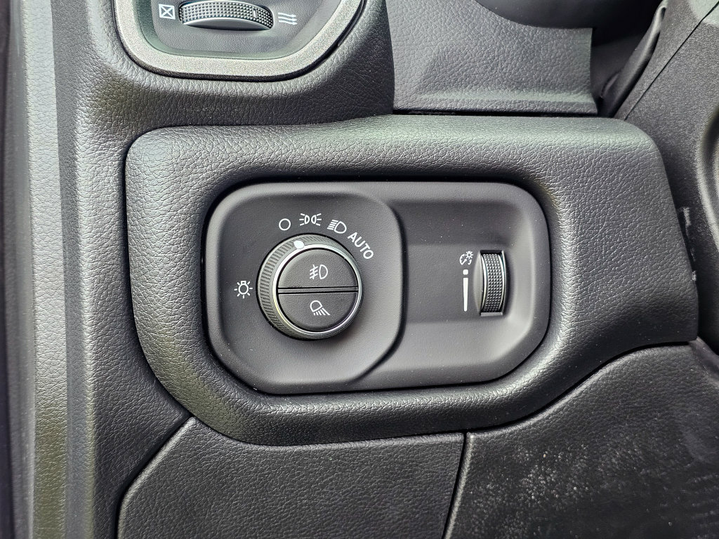 New 2026 RAM 3500 Tradesman AWD/4WD image 19