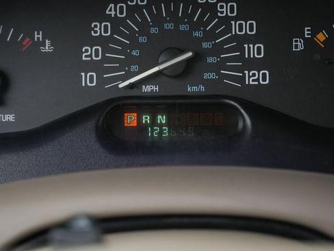 Used 1998 Buick Century Custom image 41