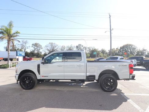 New 2026 Ford F250 Lariat w/ Black Appearance Package AWD/4WD image 9