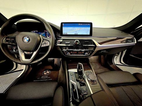 Certified 2023 BMW 530i xDrive w/ Convenience Package AWD/4WD image 16