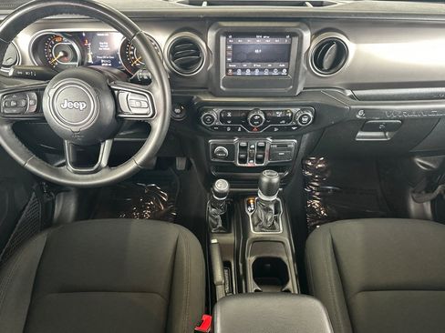 Used 2019 Jeep Wrangler Unlimited Sport S AWD/4WD image 12