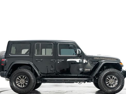 Used 2024 Jeep Wrangler Unlimited Rubicon 392 AWD/4WD image 2