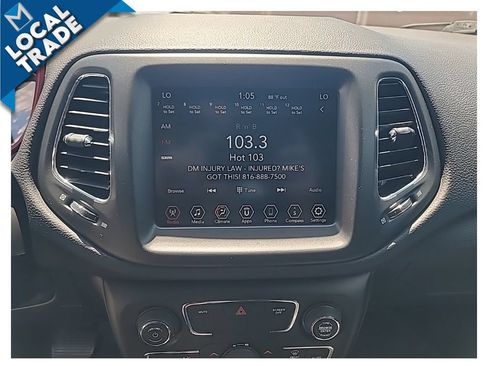 Used 2019 Jeep Compass Trailhawk AWD/4WD image 9
